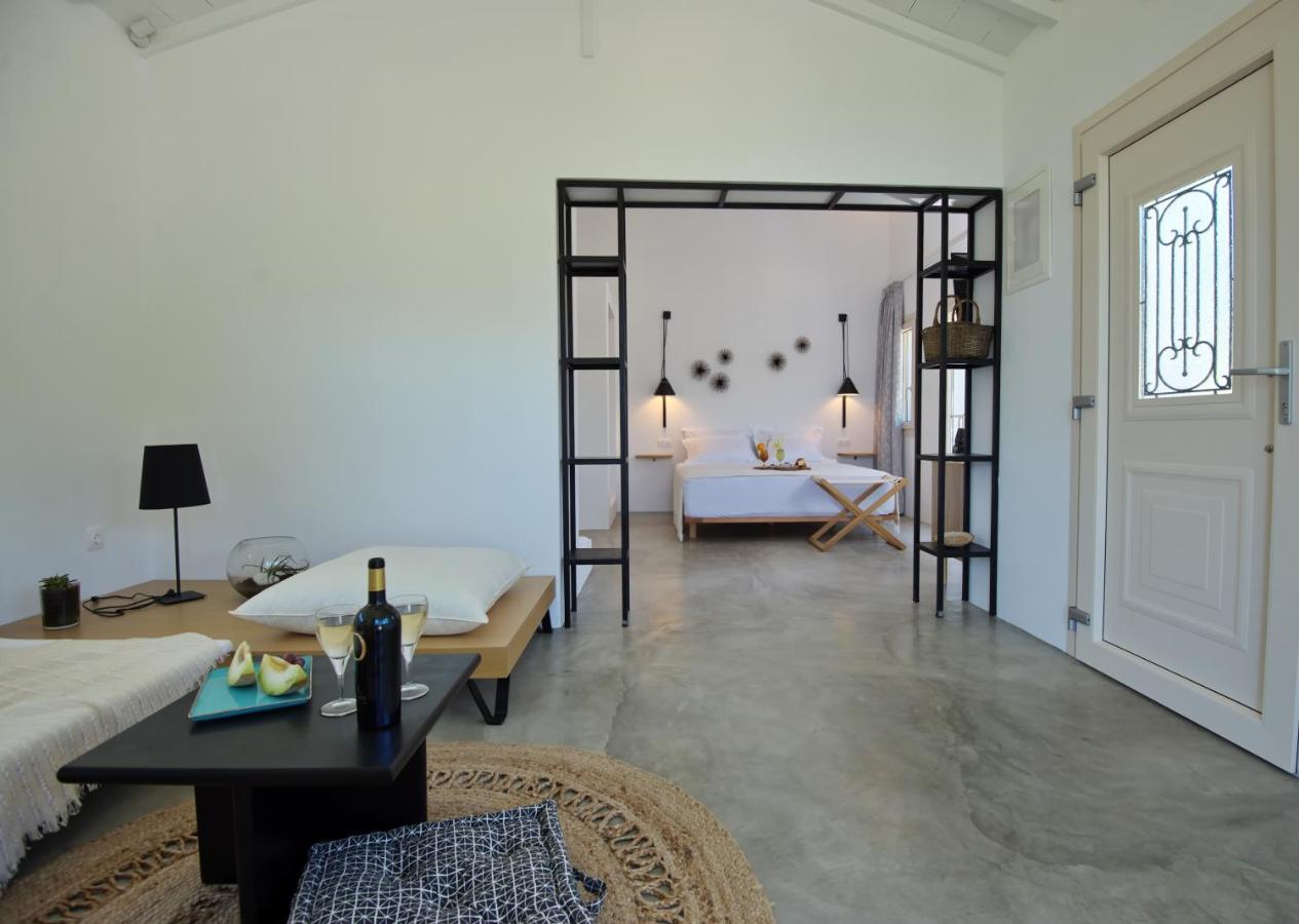 Eleon Suites New Isomata Exterior photo